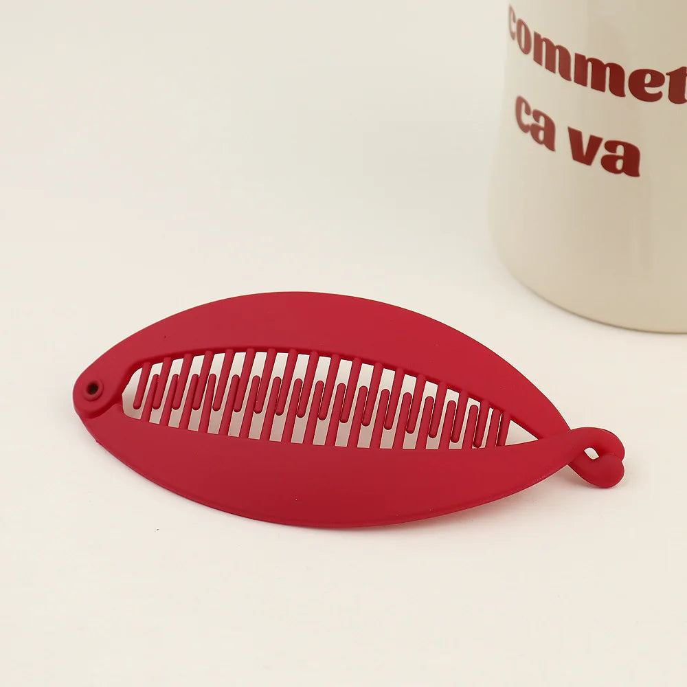 Matte Fish Shape Hair Claw Clips Ponytail Holder Hair Jewelry Twist Banana Barrettes Hairpins Hair Accessories For Women Clamp