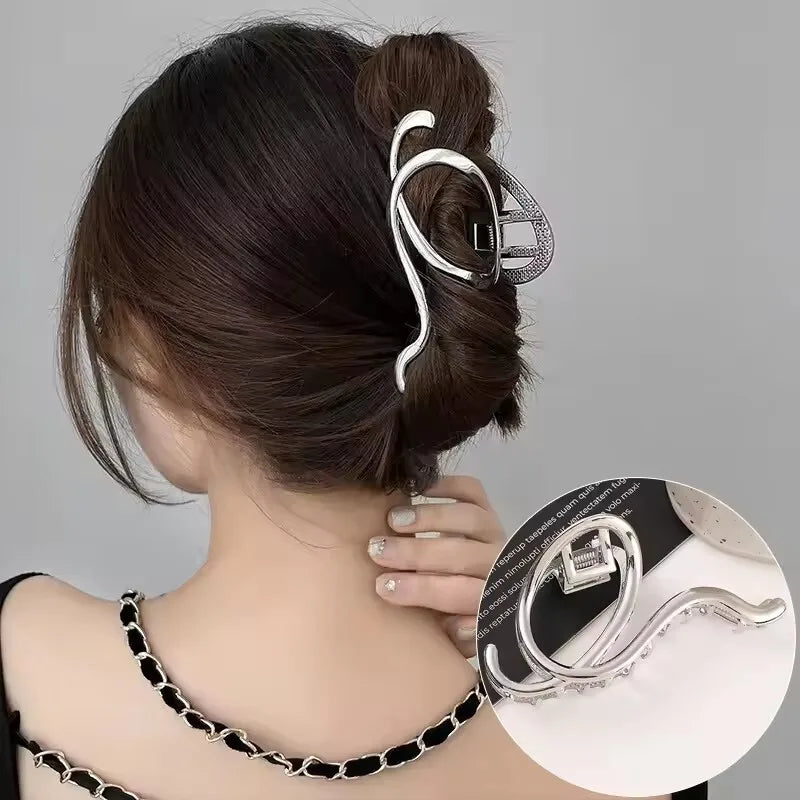 Metal Hair Clip Fashion Barrettes Korean Geometric Black Bow knot Hair Claw for Women Thick Thin Accessories Bath Crab Clamp