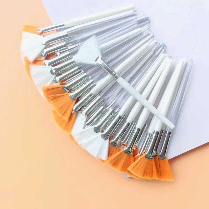 10/20/50pcs Fan Shape Foundation Makeup Brushes Multifunctional Facial Mask Brush Essential Oil Women Beauty Makeup Tools Brush