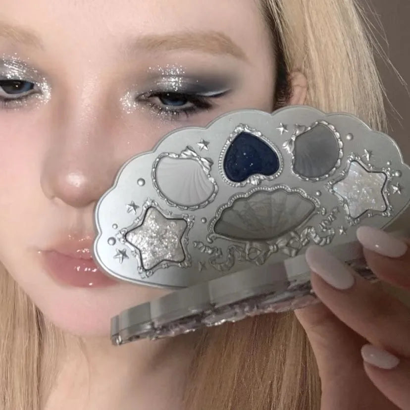 Flower knows All In One Makeup Sets Gift Box Eyeshadow Blush Cream Matte Lipstick Highlighter Highlighter Full Kit De Maquillaje