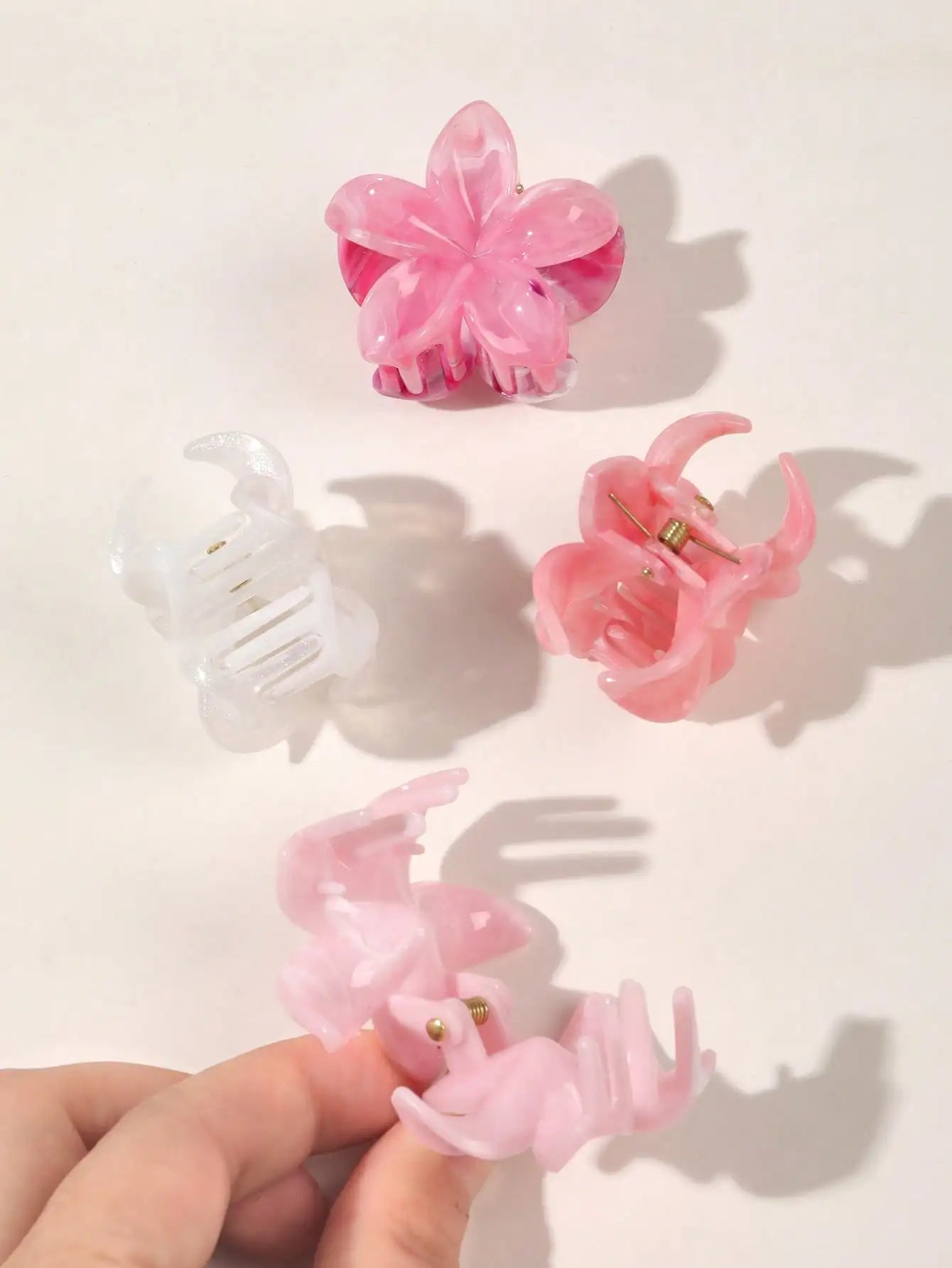 4Pcs Multicolor Flower Hair Claw Clips for Women Girls Nonslip Cute Fashion Hair Accessories Small Hairpin Crab Barrette Style