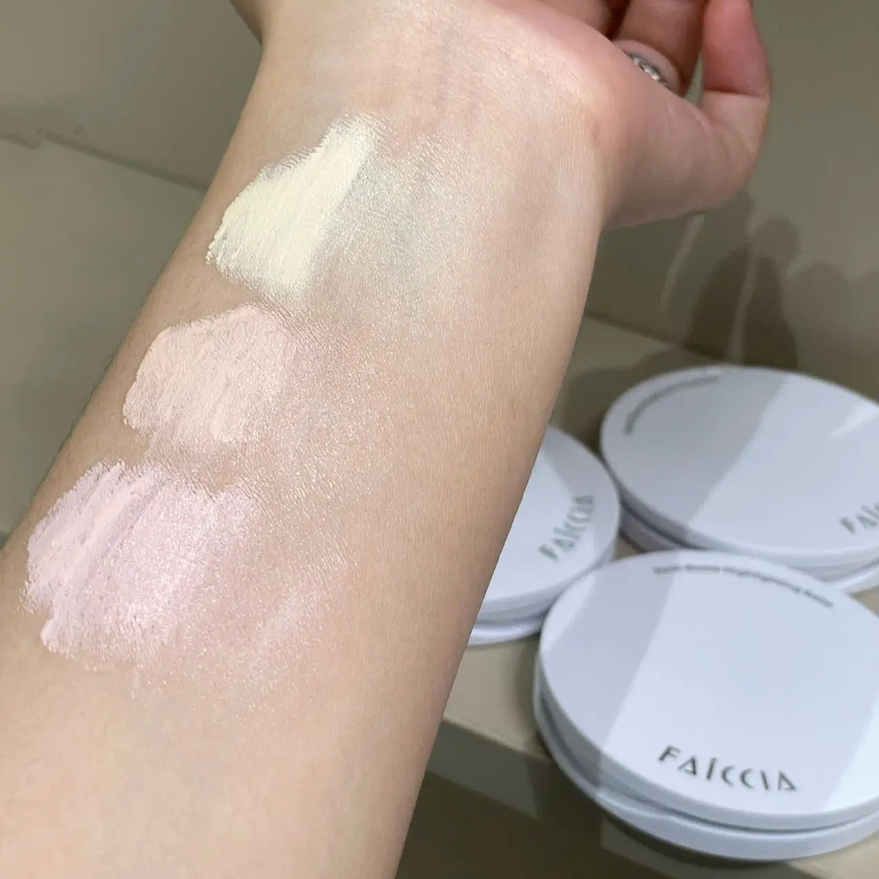 Faiccia Bang Bang Cicada Wing Highlighter Cream, a Touch of Plumping and Brightening, Natural Skin-Friendly, Creates a Plump and Radiant Complexion, Women's Cosmetics, Valentine's Day Gift, Christmas Gift
