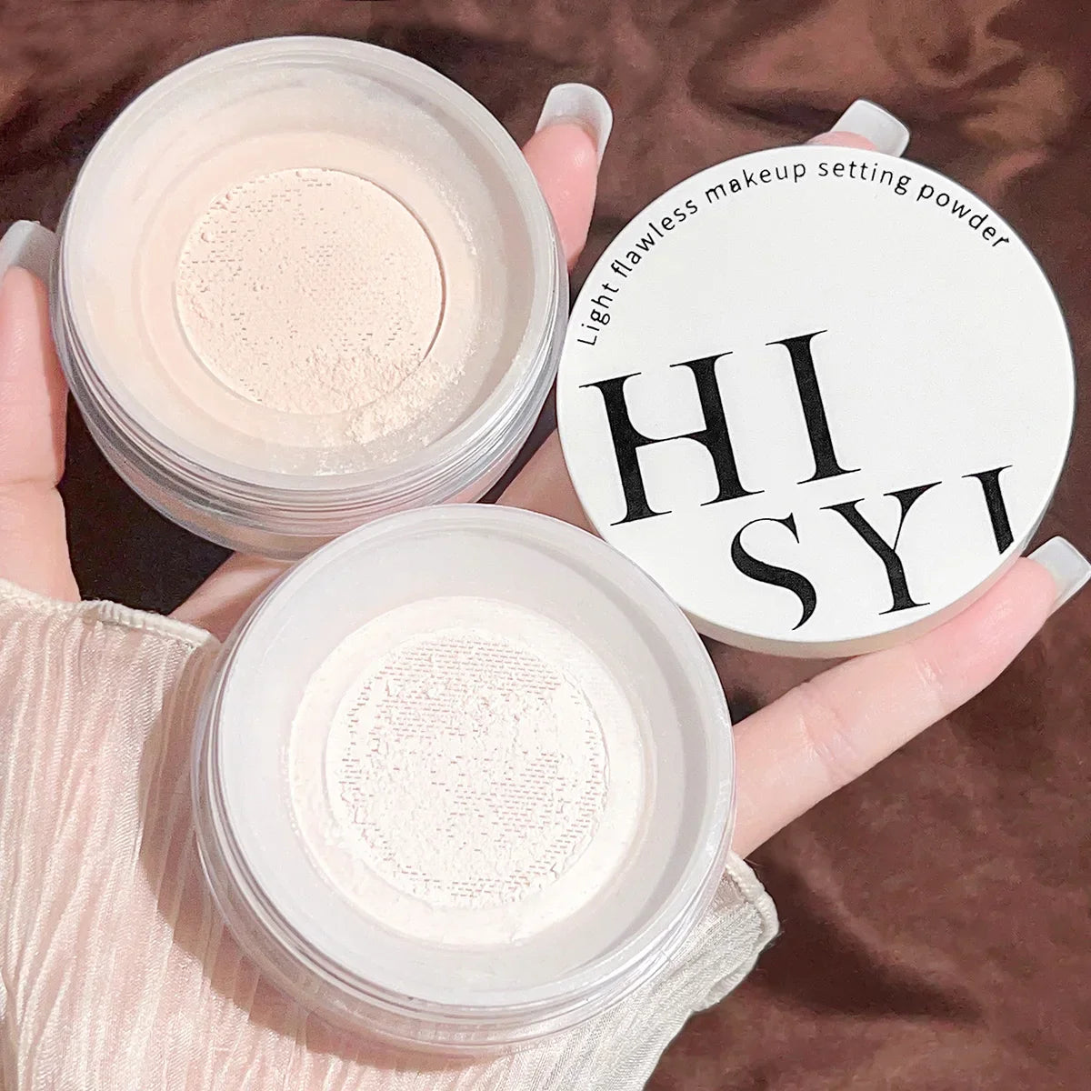 Loose powder oil control setting powder, lasting fresh matte mist setting powder, taking off and brightening is not easy to remo
