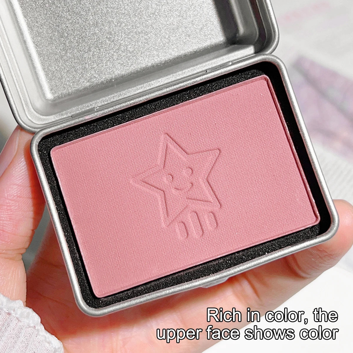 HISYI Matte Blush Palette - A blush palette with waterproof and long-lasting matte effect, medium coverage, and comes with a por