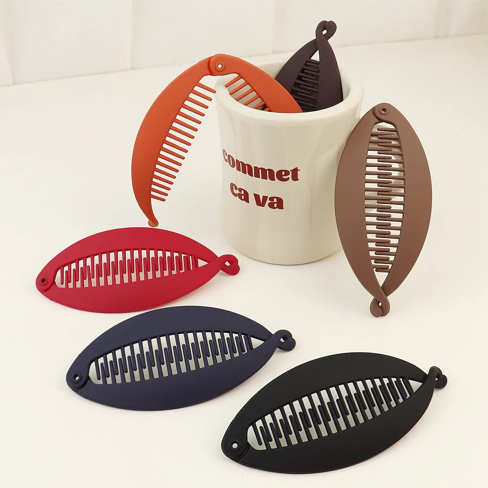 Matte Fish Shape Hair Claw Clips Ponytail Holder Hair Jewelry Twist Banana Barrettes Hairpins Hair Accessories For Women Clamp