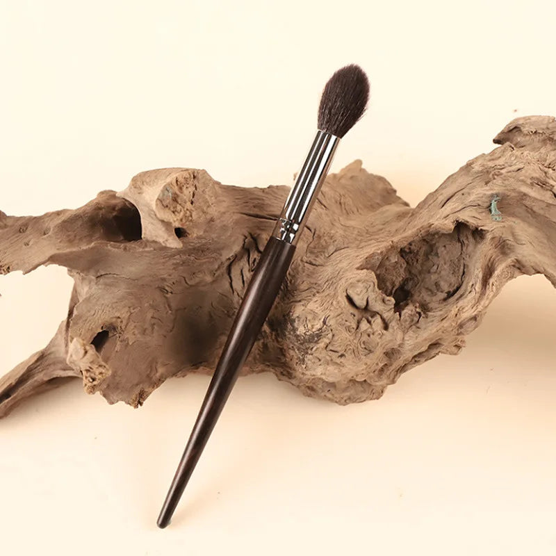 1pc High end Pro Animal hair Crease Makeup brushes detail Highlight Make up brushes Ebony handle pencil beauty G158