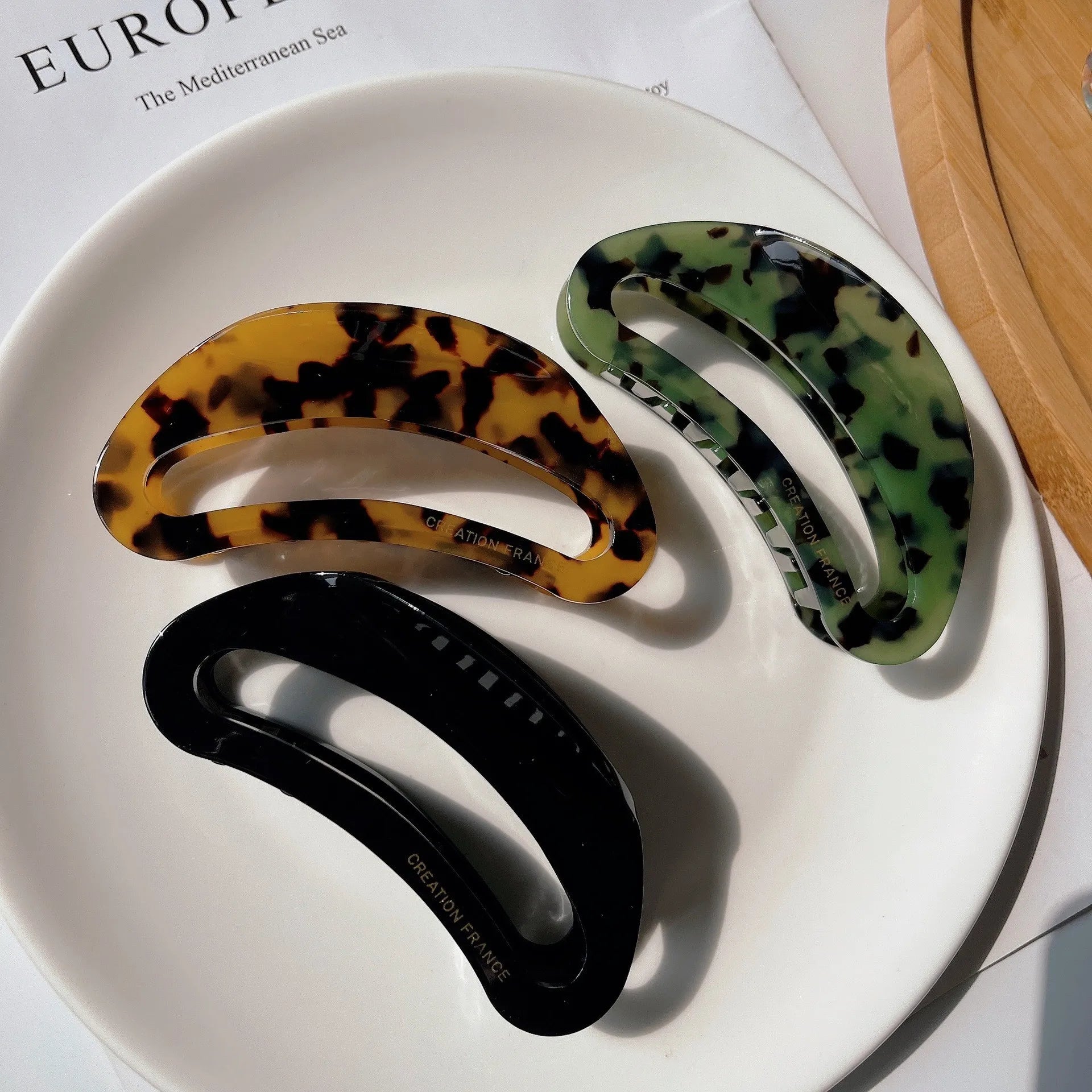 Women Fashion Hair Clip Claws Korean Style Acetate Leopard Print Hair Clips Large Claw Clip for Girl Fashion Accessories Gifts