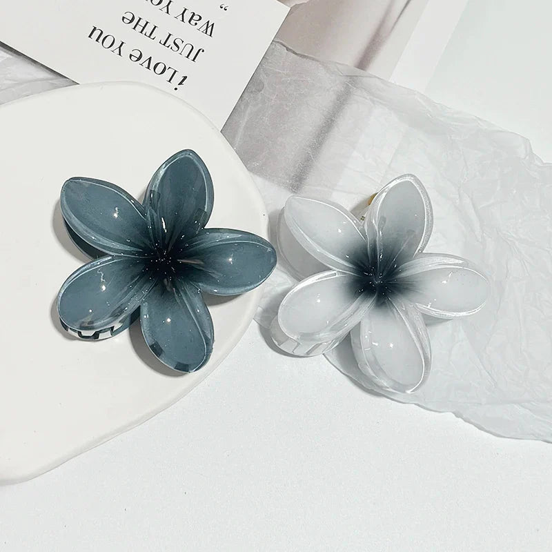 Korean Hawaiian Gradient Flower Hair Claw Clip For Women Girl Fashion Plastic Non Slip Hold Hairpin Barrette Hair Accessories