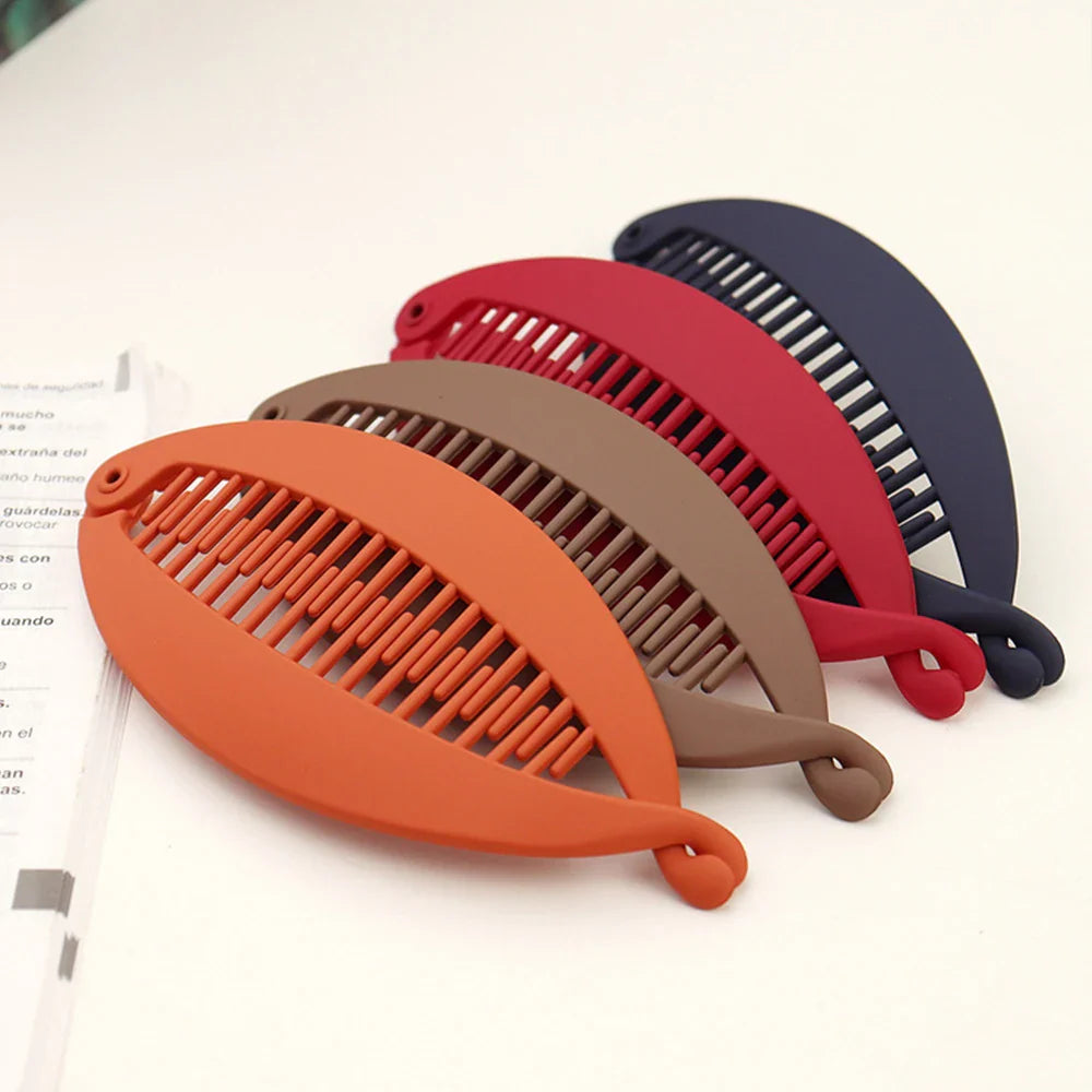 Matte Fish Shape Hair Claw Clips Ponytail Holder Hair Jewelry Twist Banana Barrettes Hairpins Hair Accessories For Women Clamp