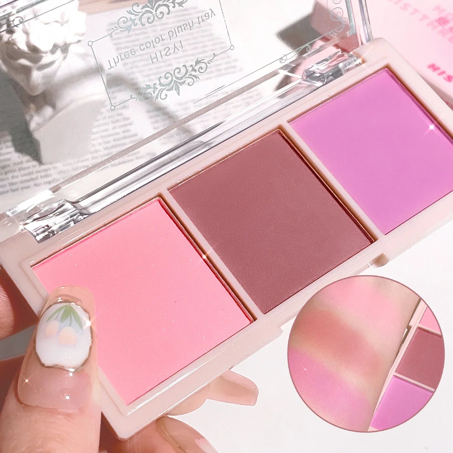 HISYI three-color blush natural color rendering delicate non-flying powder matte rouge holding makeup clear vitality girl blush