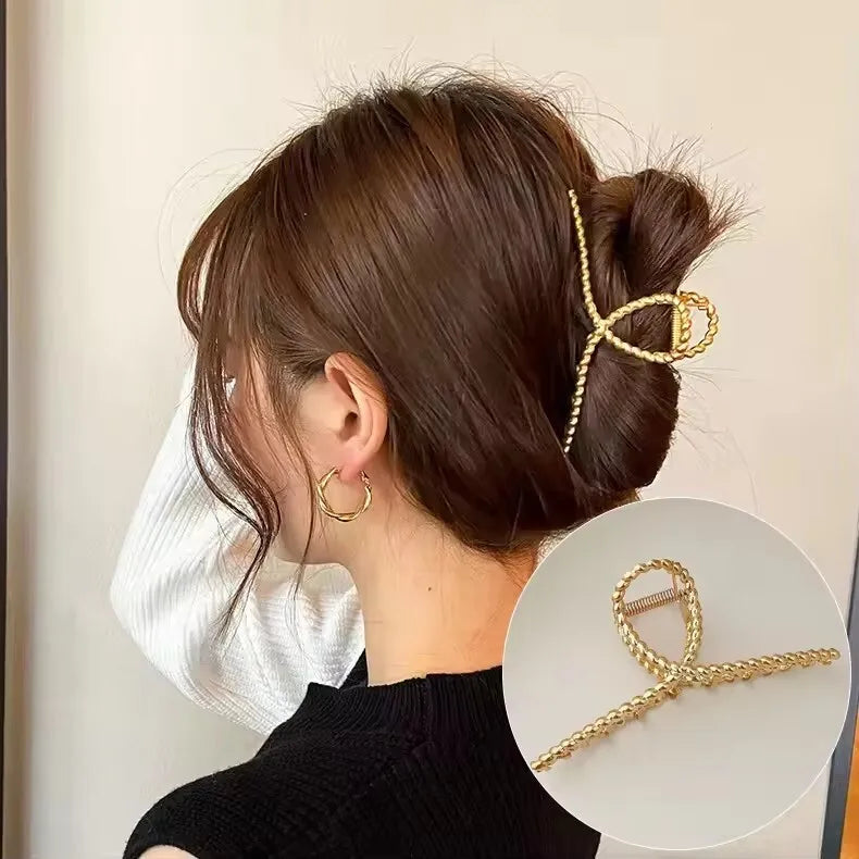 Metal Hair Clip Fashion Barrettes Korean Geometric Black Bow knot Hair Claw for Women Thick Thin Accessories Bath Crab Clamp