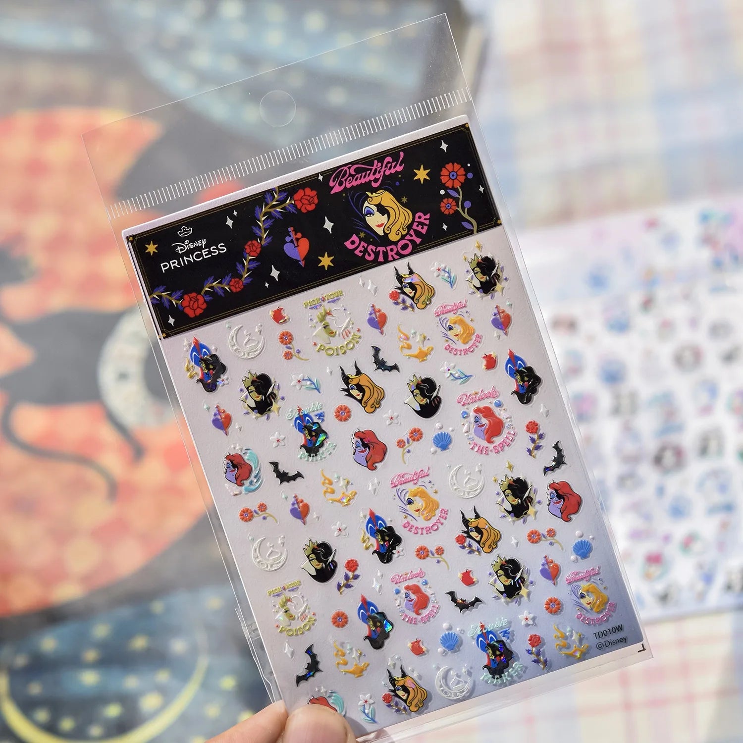 1PCS New Sanrio Family Cartoon 5D Embossed Nail Sticker Cute Hello Kitty Kuromi Pom Pom Purin Decal Nail Decoration