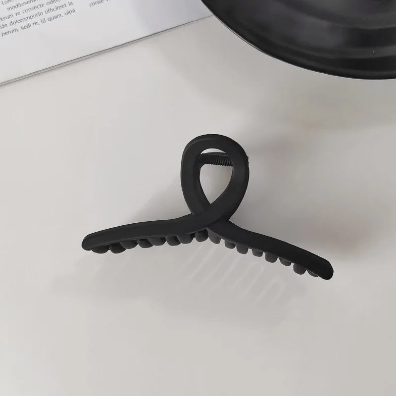 Women Elegant Black Geometric Plastic Hair Claw Lady Sweet Long Hair Holder Toothed Hair Clips Hairpins Fashion Hair Accessories