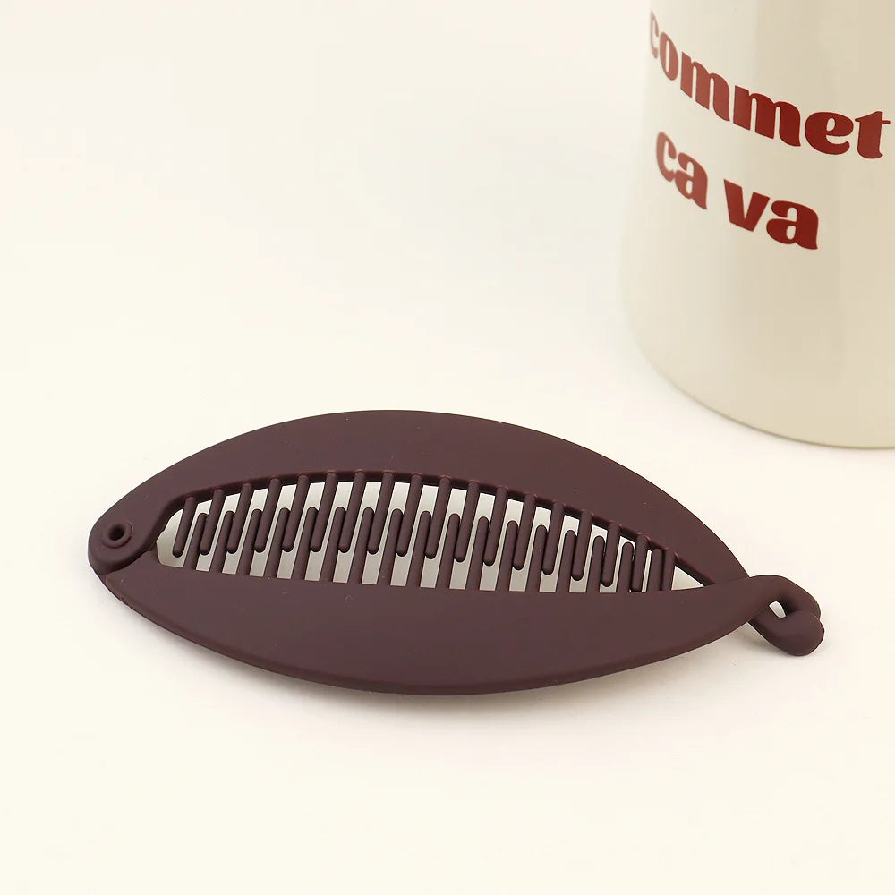 Matte Fish Shape Hair Claw Clips Ponytail Holder Hair Jewelry Twist Banana Barrettes Hairpins Hair Accessories For Women Clamp