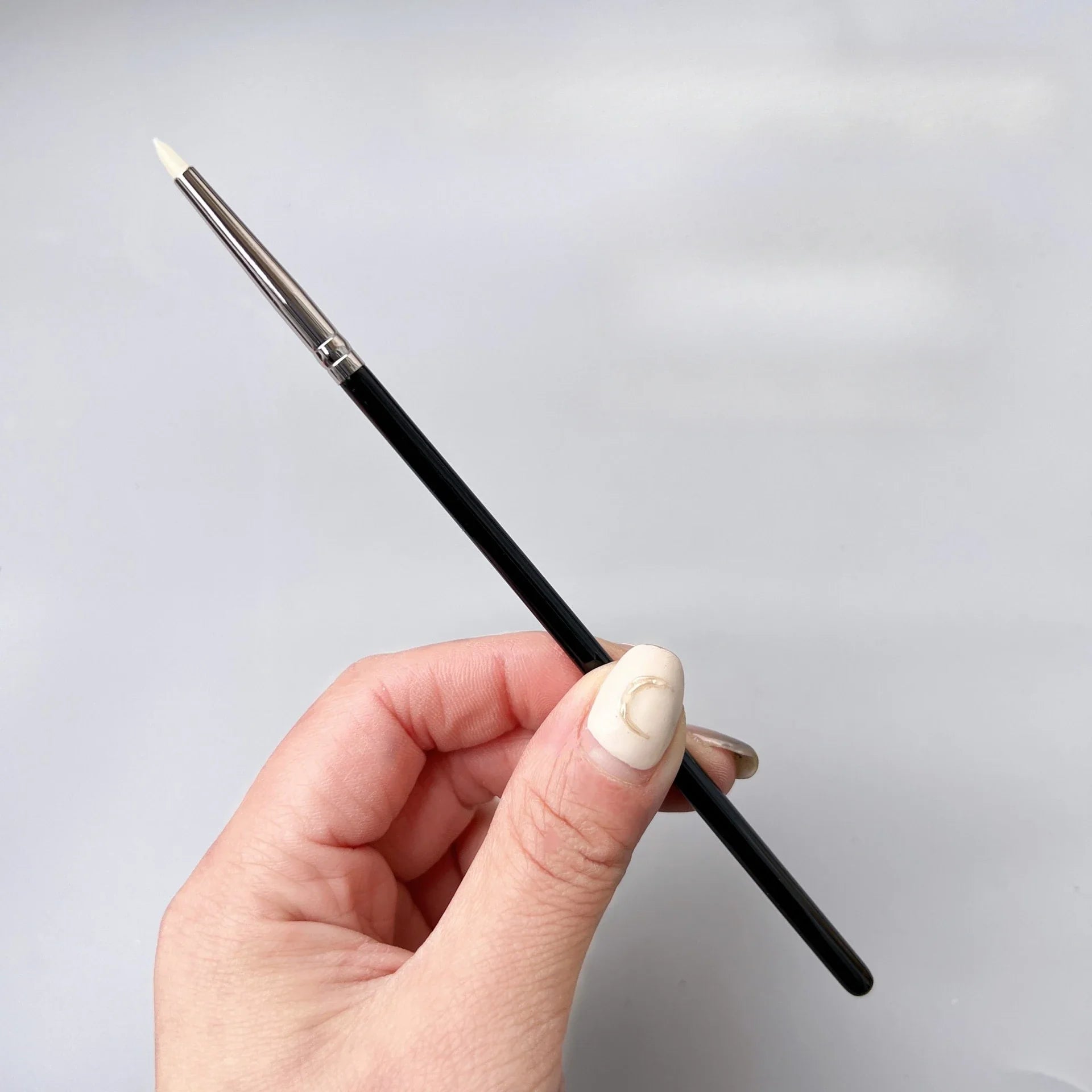 1 Pcs Concealer Makeup Brushes Precision Soft Fluffy Smudge Brush Cover Acne Dark Circles Multi-Function Detail Makeup Tools