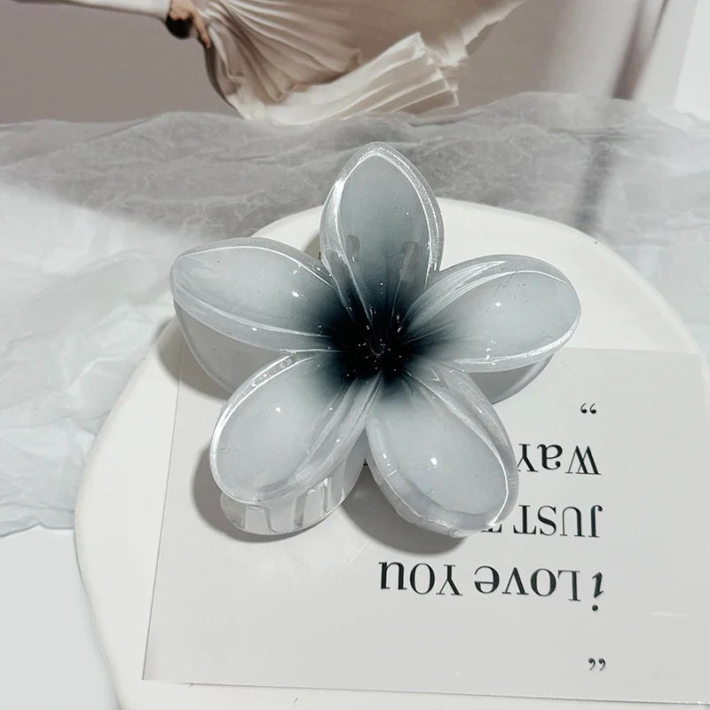 Korean Hawaiian Gradient Flower Hair Claw Clip For Women Girl Fashion Plastic Non Slip Hold Hairpin Barrette Hair Accessories