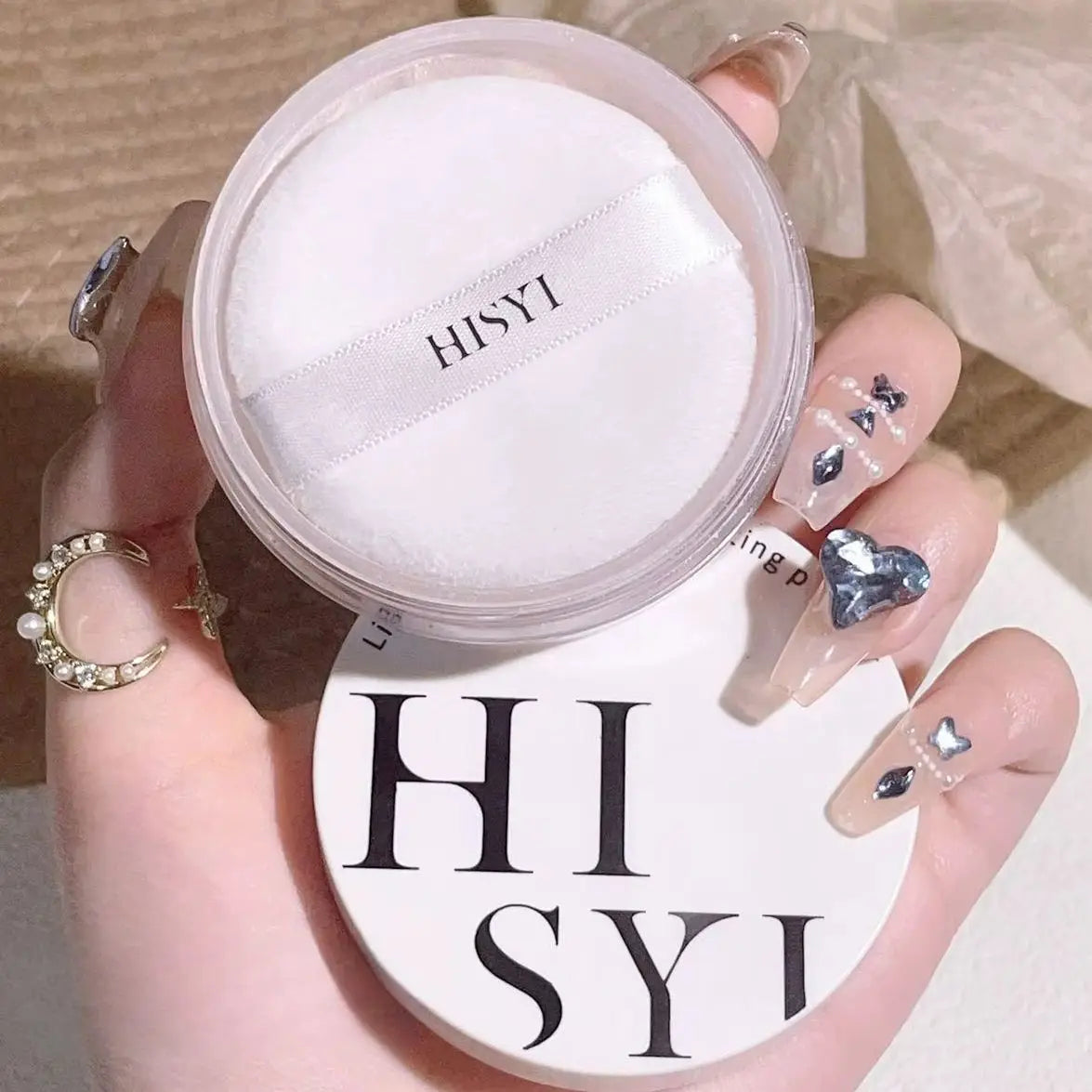 Loose powder oil control setting powder, lasting fresh matte mist setting powder, taking off and brightening is not easy to remo