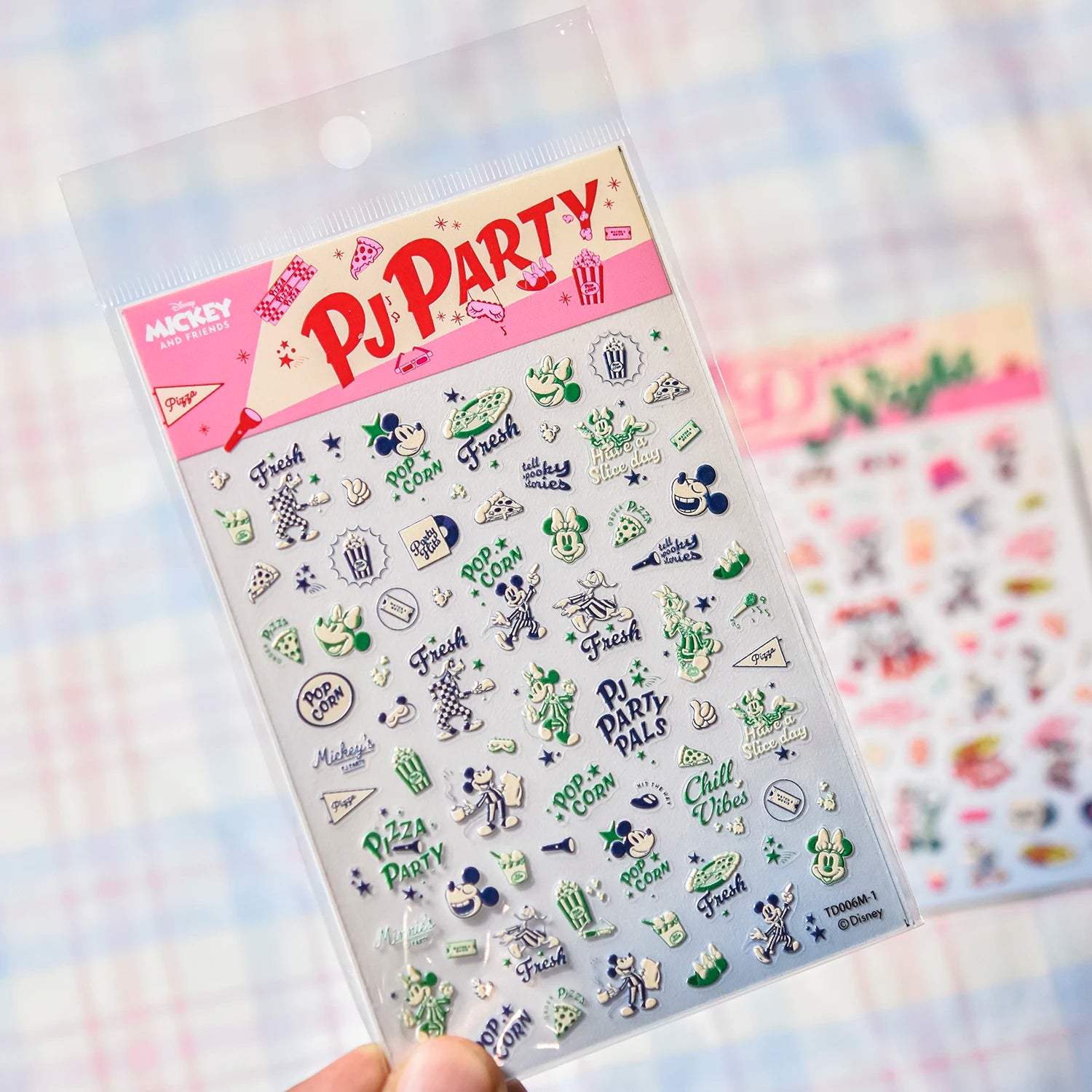 1PCS New Sanrio Family Cartoon 5D Embossed Nail Sticker Cute Hello Kitty Kuromi Pom Pom Purin Decal Nail Decoration