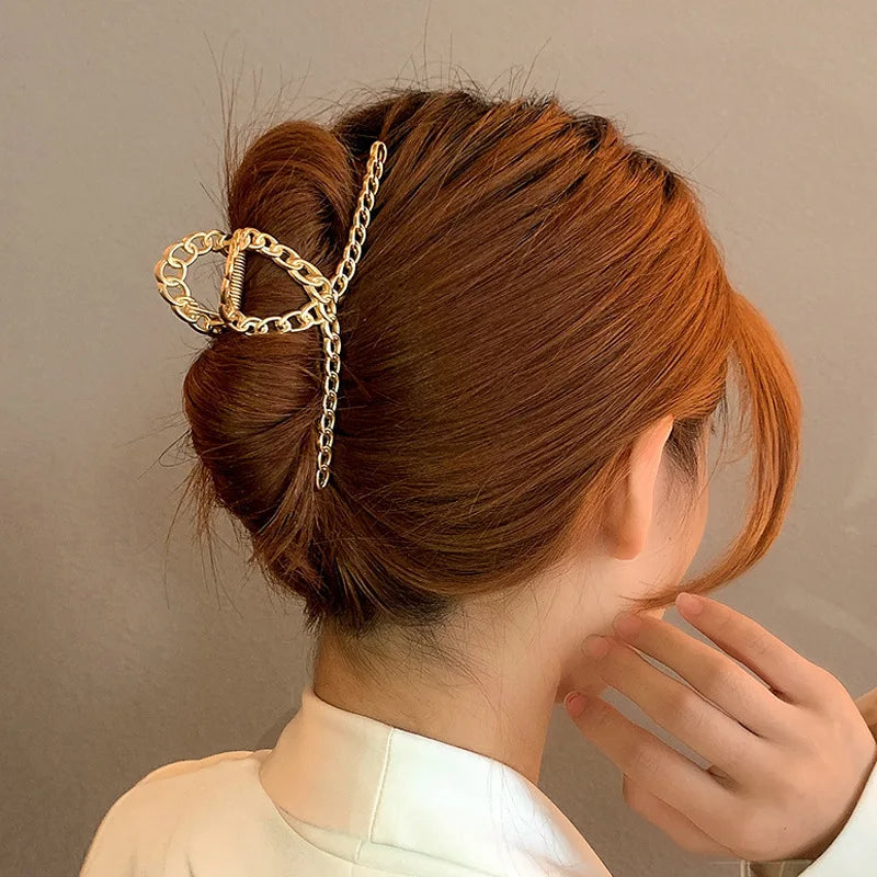 Metal Hair Clip Fashion Barrettes Korean Geometric Black Bow knot Hair Claw for Women Thick Thin Accessories Bath Crab Clamp