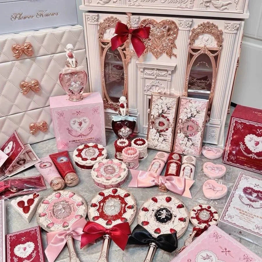 Flower knows All In One Makeup Sets Gift Box Eyeshadow Blush Cream Matte Lipstick Highlighter Highlighter Full Kit De Maquillaje